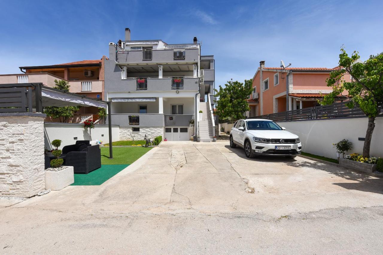 Deluxe Apartman Korina & Ramona Zadar Exterior photo